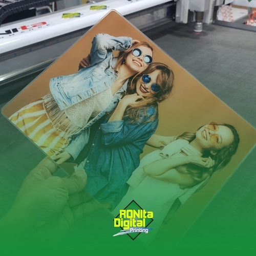 Cetak Diecut Acrylic 2 MM Ukuran A4 & A3